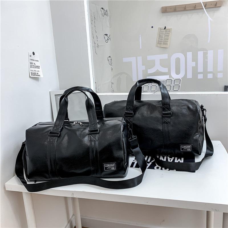 Bolsa de viaje portátil de cuero sintético para hombre: gran capacidad, separación de líquidos, equipaje de corta distancia o bolsa de fitness.