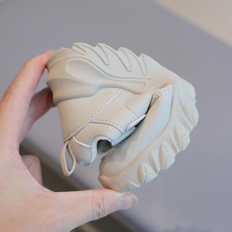 Children's sports shoes Spring and Autumn boys' dad shoes Anti slip girls' white shoes Soft soled baby casual shoes