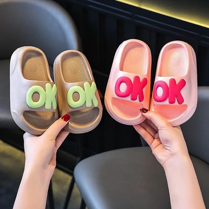 2025 Bestseller Mädchen Prinzessinnen-Stil Kinder Sommer Hausschuhe Mode Rutschfest Baby Weicher Boden Flach Schmutzresistent