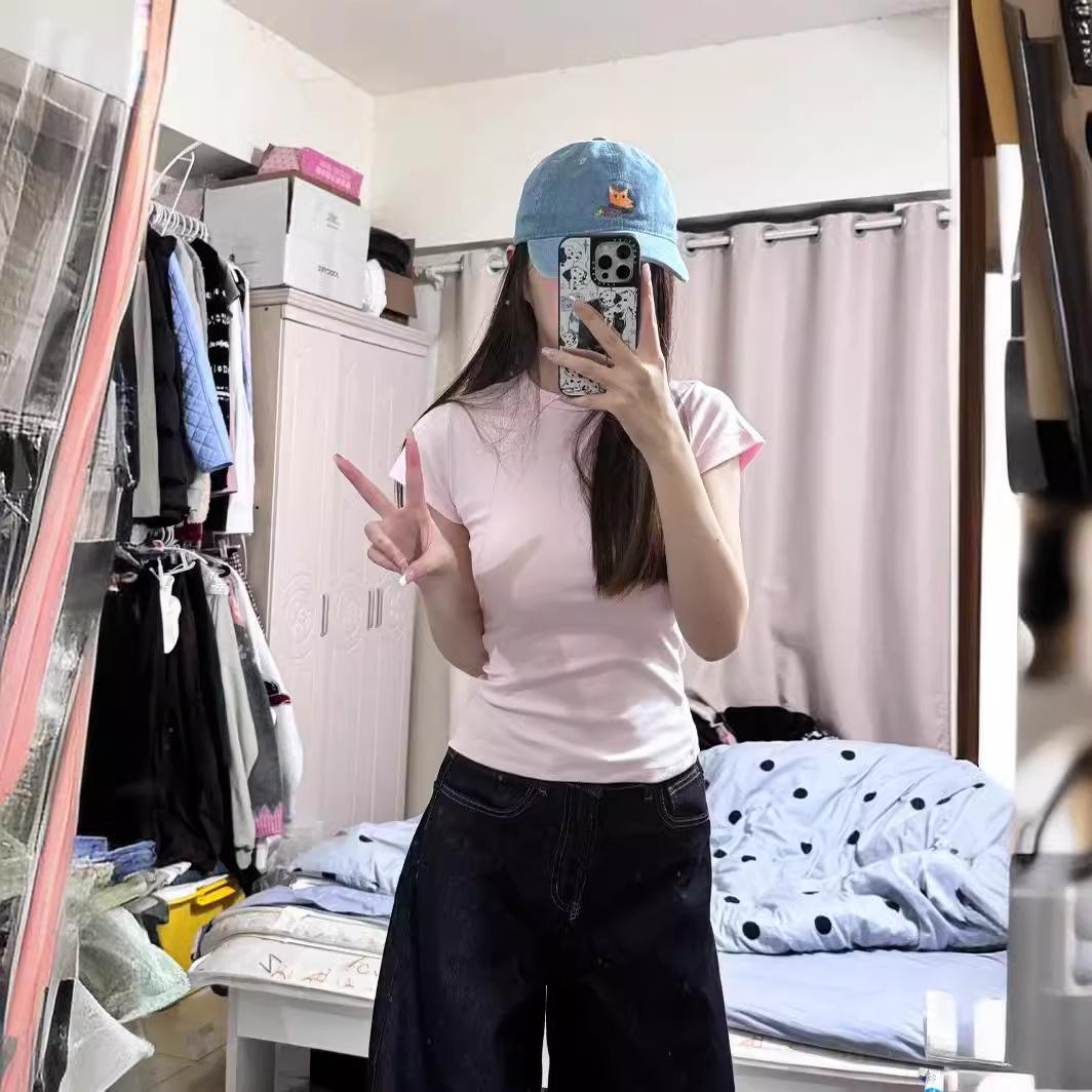 

Hot Pink Slimming Otaku Girl T-Shirt: Sexy Fitted Short-Sleeve Top S (up to 100 lbs)