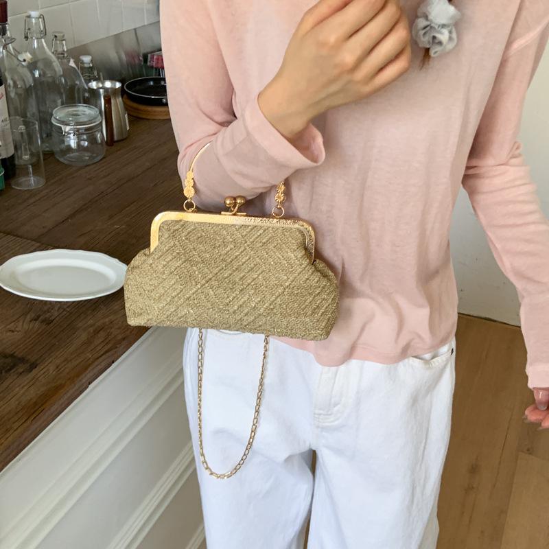 Vintage Elegant Female Shoulder Bag Luxury Design Women Clutch Purse Solid Color Portable Ladies Dinner Shell Crossbody Bags