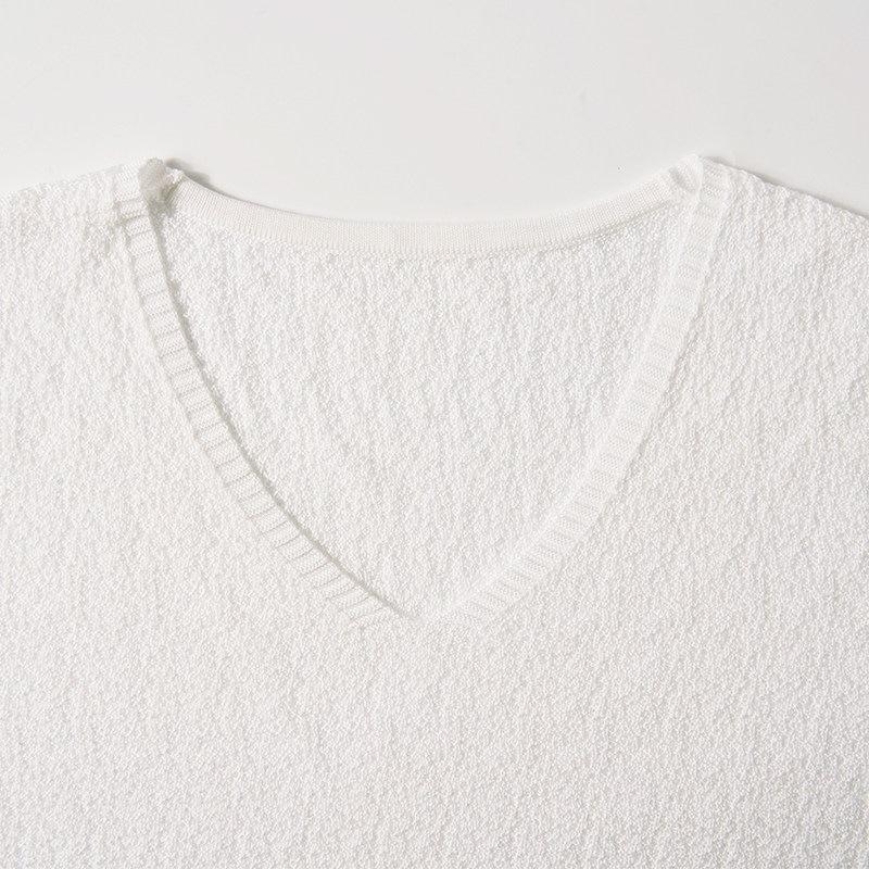 Northern Deer Women's Textured V-neck Knit T-shirt - 70.7% Lyocell, 29.3% Triacetate for Summer, Style 261172