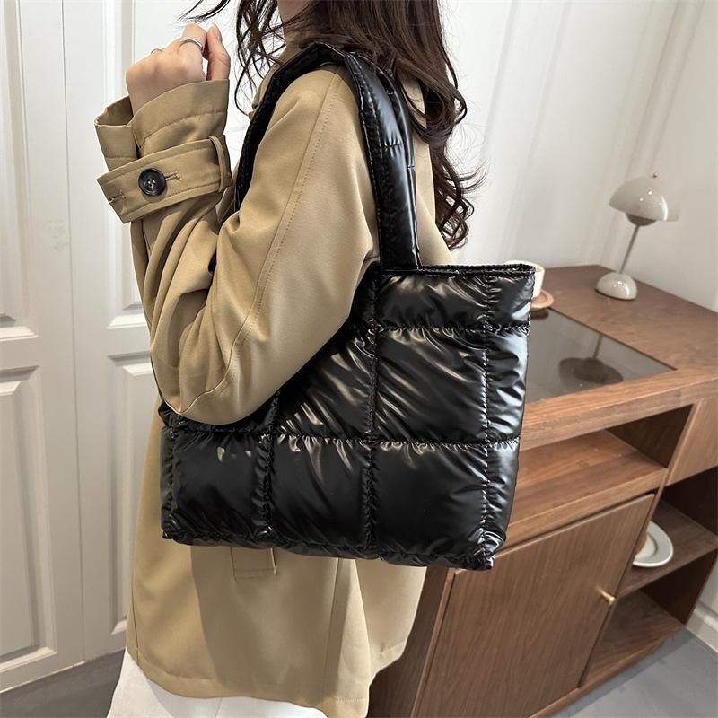 Daily Lightweight Women Puff Shoulder Bags Large Capacity Quilted Design Ladies Tote Bag Simple Solid Color Female Handbags