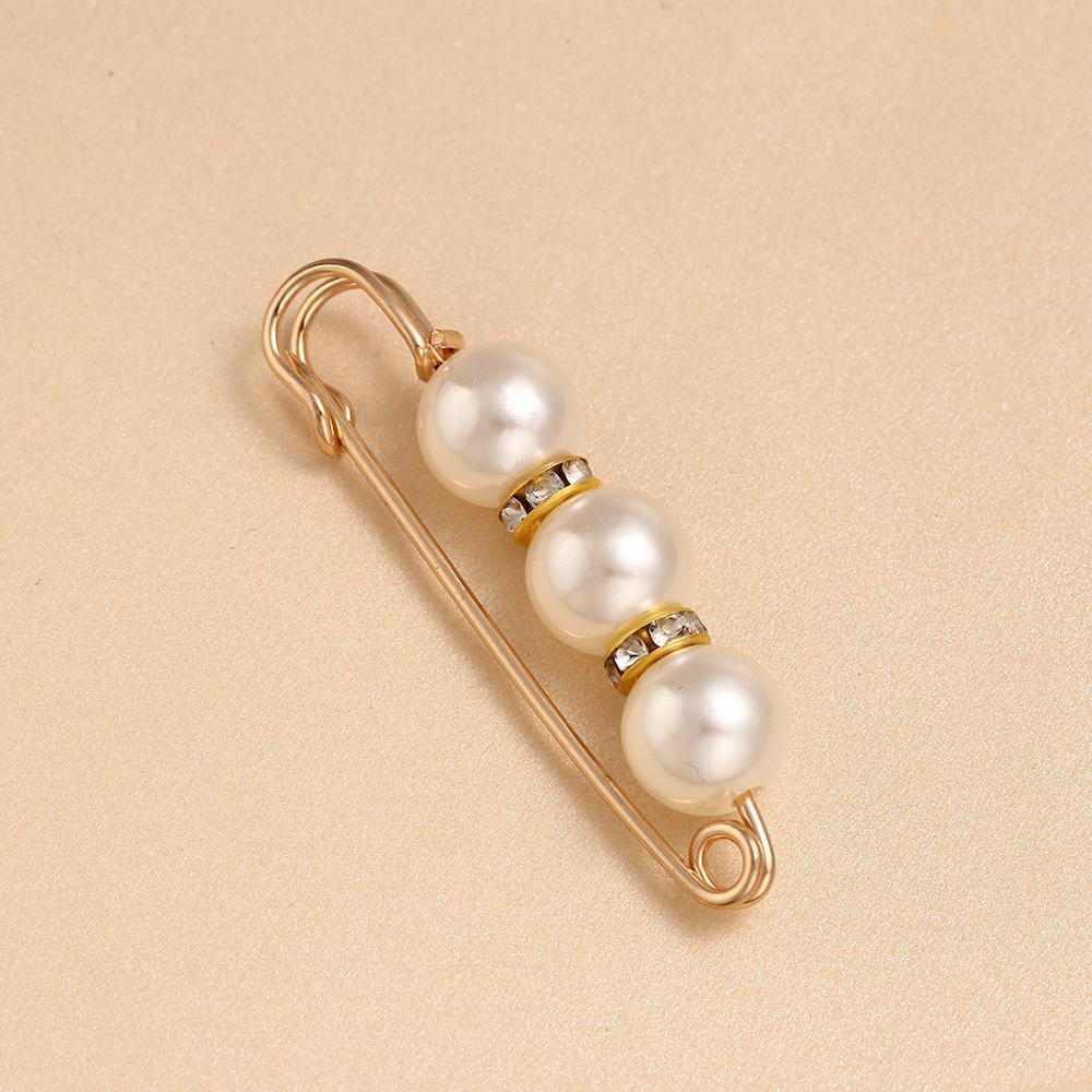 Women New Cute Imitation Pearl Rhinestone Brooch Anti-lighting Skirt Waist Pin Fashion Jewelry Accessories Gifts