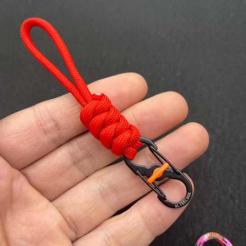 Kompaktní paracordový klíčenka proti krádeži s uzamykatelným hákem a přezkou Figure 8 pro venkovní použití