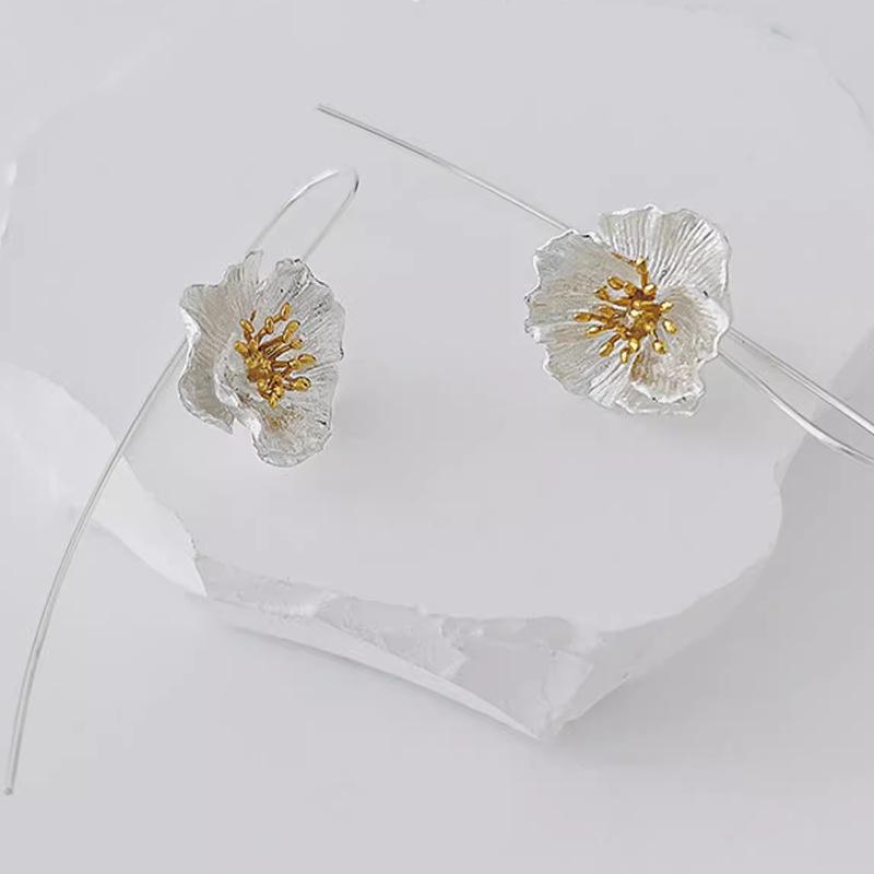 Vintage Floral Earrings: Unique, High-End, Luxurious Design