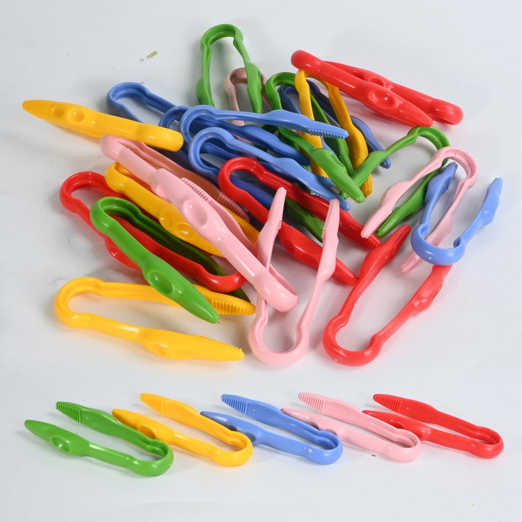 5PCS Children Plastic Tweezers Sorting Counting PreschoolToddler Fine Motor Skill Biology Kids Educational Toys