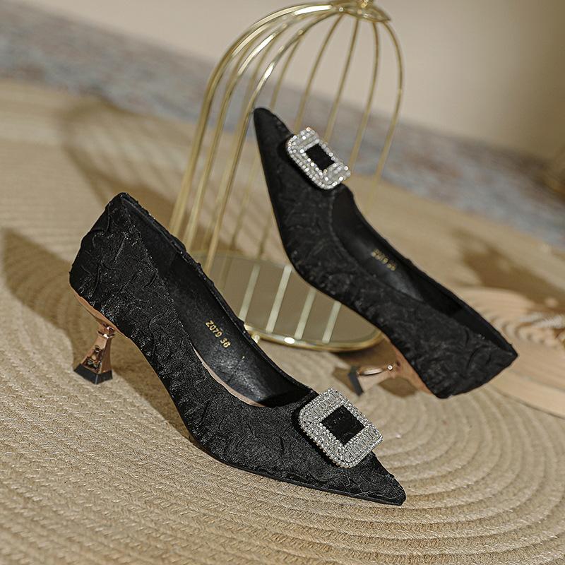 Pointed high heels women's thin heels sexy 2025 new spring and autumn women's shoes pleated satin French temperament small heel shoes