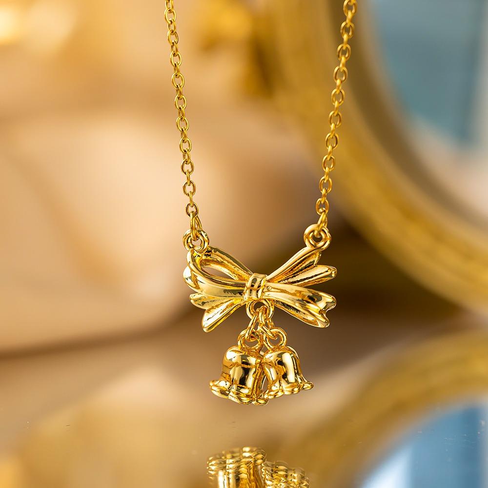 Elegant Luxury Full Zircon Copper Micro Inlaid Necklace Women Simple Exquisite Collarbone Chain Necklace