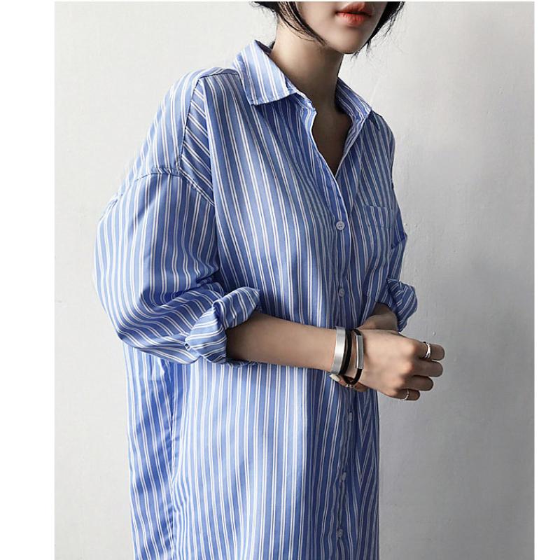 Camicia di media lunghezza da donna Versione coreana del top a maniche lunghe da donna Primavera Blu e Bianco a righe verticali Giacca Camicia da donna Larga