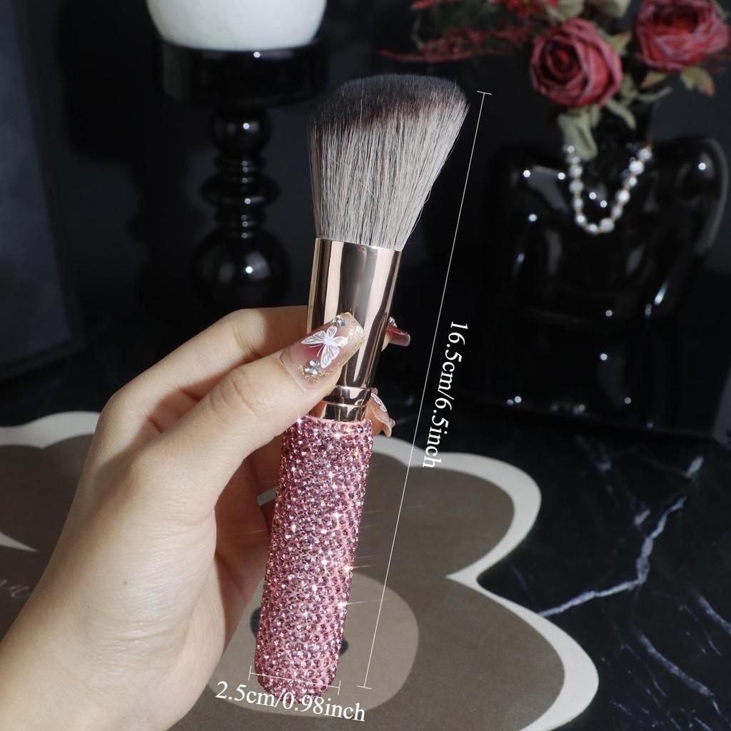 Luxury Diamond-Studded Contour Brush: Soft High-End Shadow & Concealer Brush