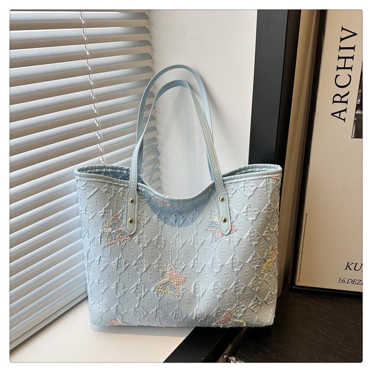 Stylish Casual Commute Shoulder Bag: Fashionable, Large-Capacity Tote for Students