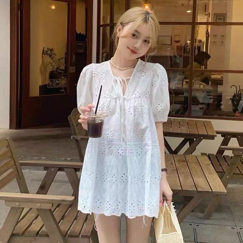 

V-neck Hollow White Shirt Skirt Women s Summer 2023 New Design Sense Niche Style Super Fairy Mid Length Long Length Lace Tops White 2XL