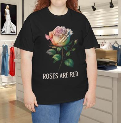 Rosen sind rot Farbverlauf Blüte Künstlerisch Floral Grafik T-Shirt