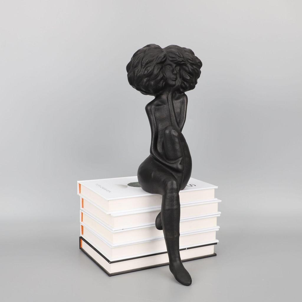 Luxury European Resin Afro Sculpture Decor for Living Room TV Cabinet