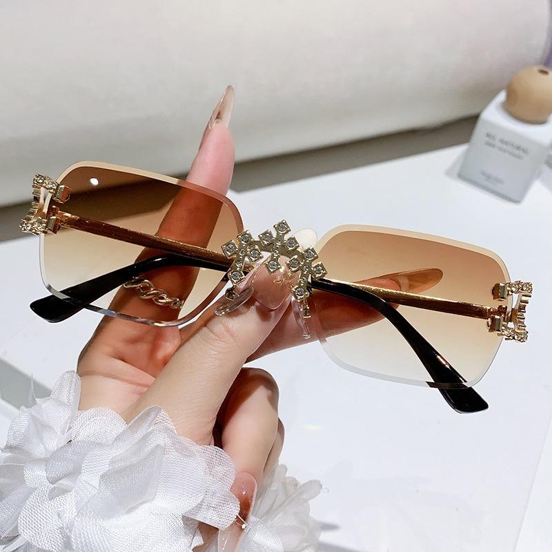 Vintage Y2k Rimless Square Cutting Lens Sunglasses Women For Men Luxury Brand Designer Popular Punk Diamond Cross Eyewear UV400