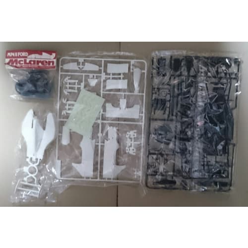 Tamiya 1/20 McLaren MP4/8 Ford (1/20 Grand Prix Collection No. 39:20039)