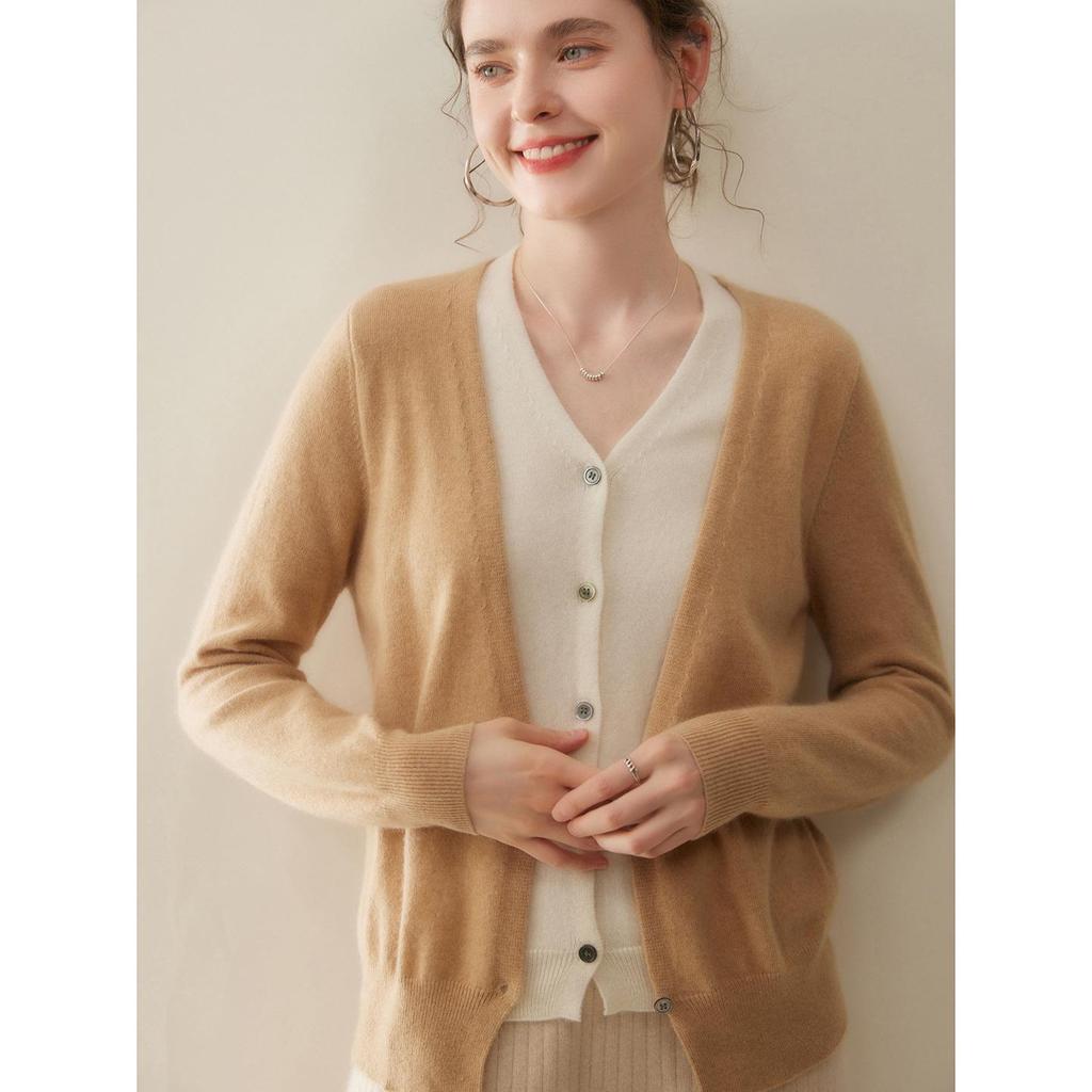 2025 Fall/Winter Women's Color Block V-Neck Cashmere Faux Two-Piece Cardigan