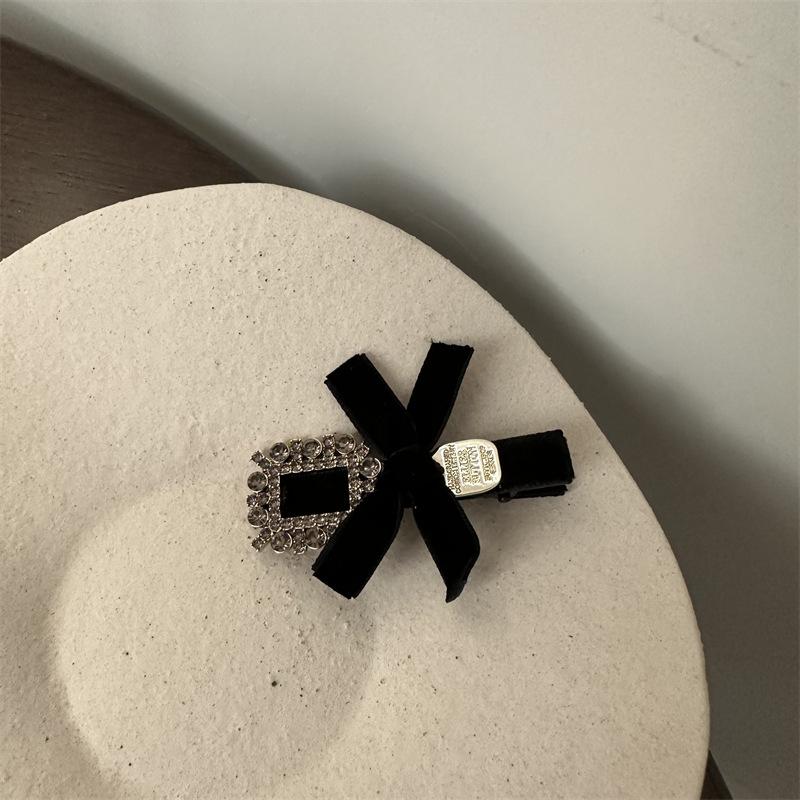 Retro Style Rhinestone Side Hairpin Women's High Level Hairpin Forehead Headwear Autumn and Winter Side Duck Mouth Clip Bb Clip