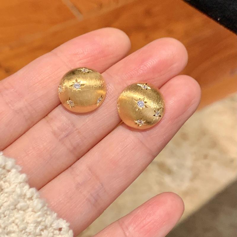 Retro Style Round Brushed Diamond Inlay Starry Sky Earrings For Women Exquisite And Fashion Earings Stud Luxurious Jewelry Gifts