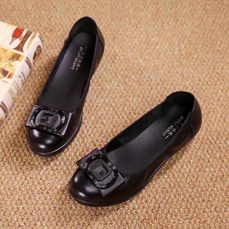 Autumn New Mother Leather Shoes Middle-aged Soft-soled Non-slip Versatile Lightweight Single Shoes Comfortable Simple Flat Women's Shoes