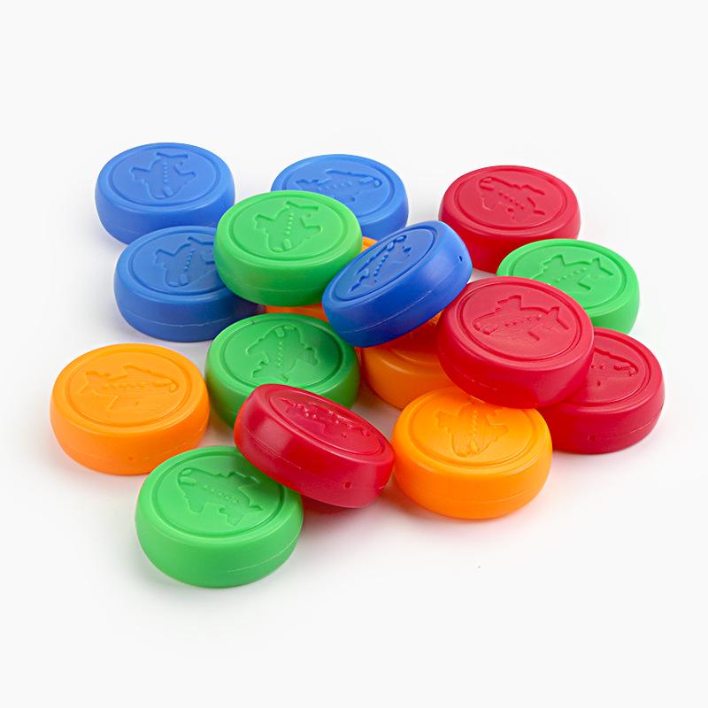 Plastic Flying Chess Game Set with 4CM PP Chess Pieces
