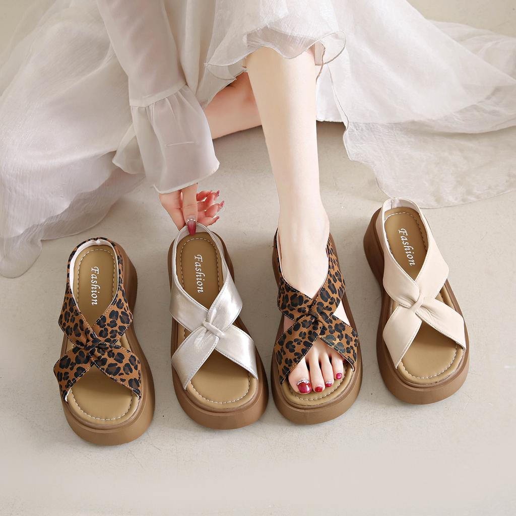 Thick Bottom Heightening Soft Bottom Lightweight Small Bag Head Slippers Women's Outer Wear 2025 Summer New Half Drag Women's Sandals