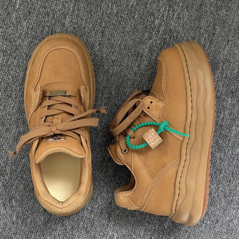 Autumn sports and leisure board shoes thick sole heightening Maillard bread shoes invisible inner heightening CM couple board shoes female 36