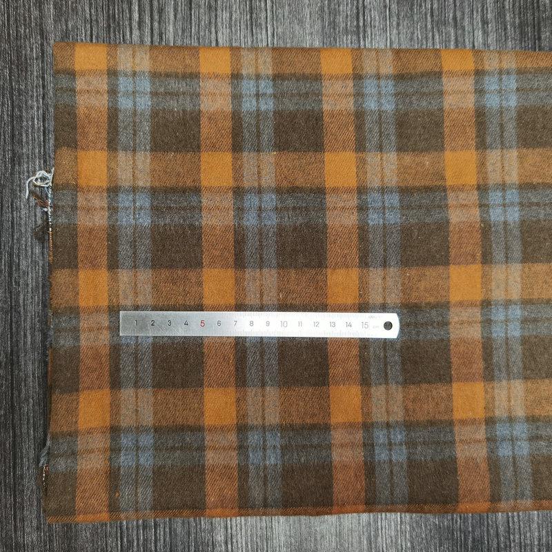 Spot Color-Woven Plaid Jacquard Fabric for Children's Autumn/Winter Brushed Polyester-Cotton Shirts