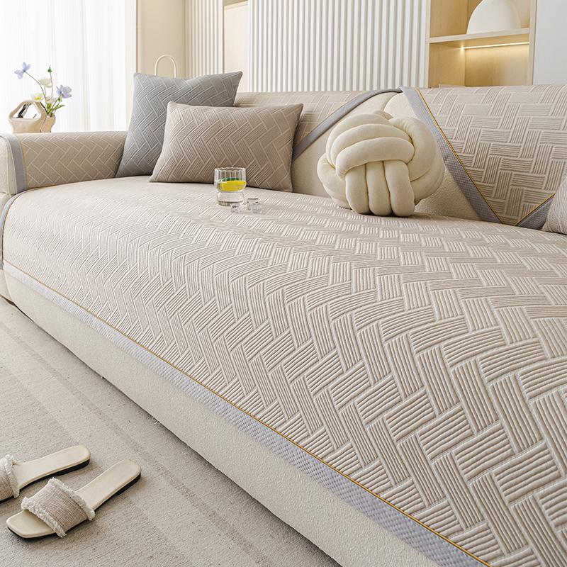 

Summer Ice Silk Sofa Cover Nordic Style Cool Feeling Sofa Slipcovers Non-slip Universal Couch Mat Towel Decor for Living Room 1pc 45x45 pillowcase