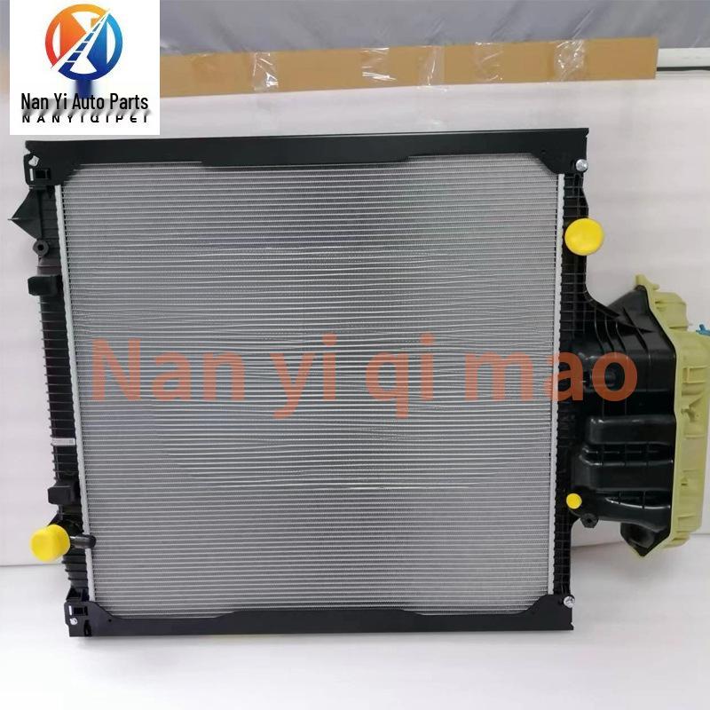 TGXTGS German Man Truck Radiator Water Tank 81061016519 8161016520