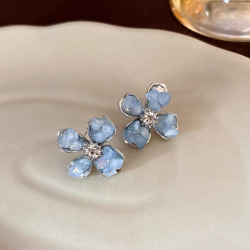 Ice quenched blue flower artificial crystal fringed earrings Cool wind temperament stud earrings Internet celebrity earrings