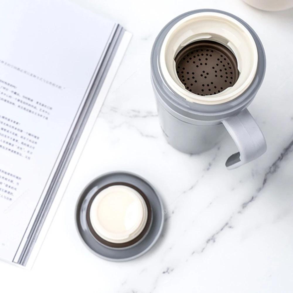 Tyeso Nerezový Izolovaný Kancelářský Hrnček s Oddělovačem Čaje Profesionální Obchodní Láhev na Vodu Rukojeť Ideální pro Čaj Kávu