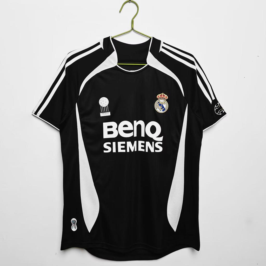 Großhandel Vintage Barcelona Real Madrid Paris AC Santos Spanien Messi Rokaka Ronaldo Trikot
