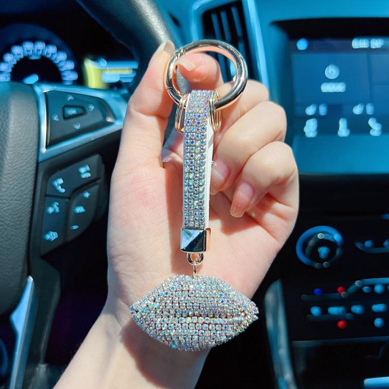 Voll-Diamant-Lippen-Auto-Schlüsselanhänger Personalisierter Handgemachter Roter Lippen-Schlüsselanhänger Exquisites Mode-Taschenanhänger für Damen