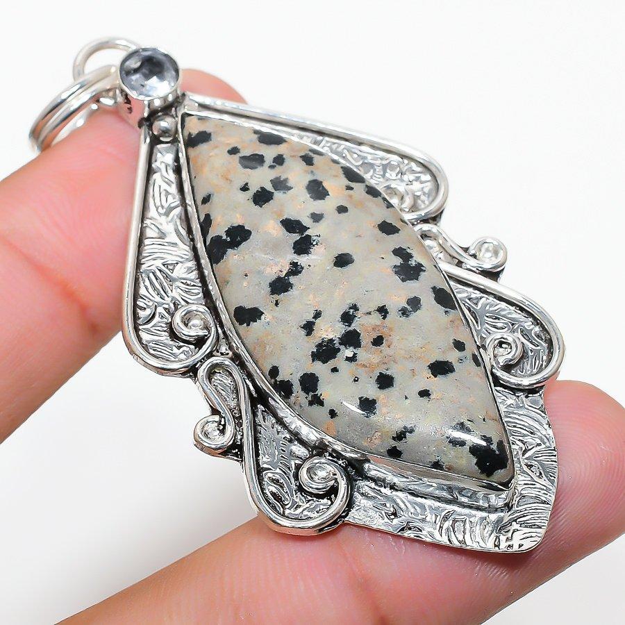 

Подвеска из стерлингового серебра 925 пробы с натуральной далматиновой яшмой и белым топазом 2,68 дюйма q6J58