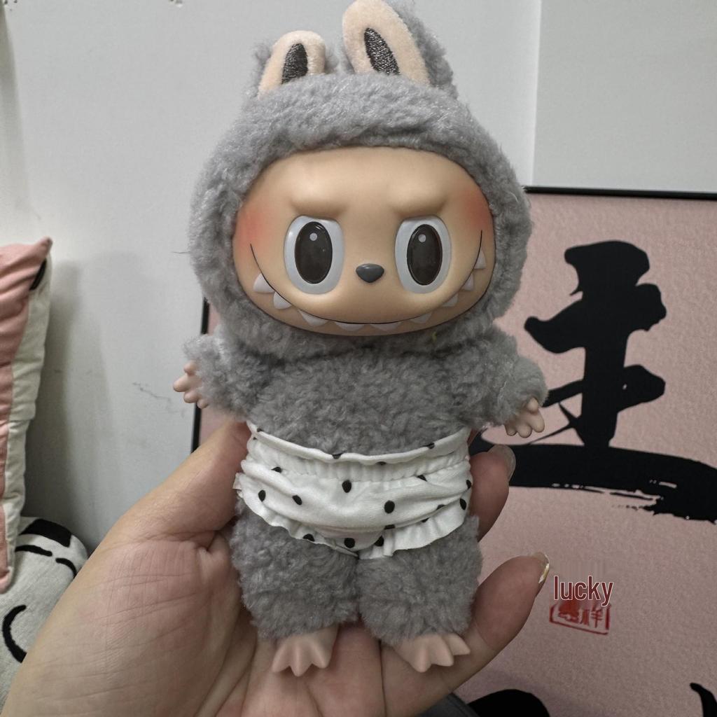 Labubu Puppenkleidung: Baumwollhosen & Accessoires für 13cm-23cm Puppen, einschließlich Unterwäsche mit Palm-Hund-Motiv.