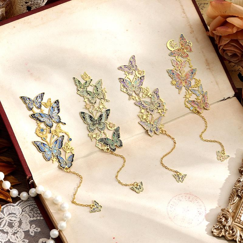 Butterfly Orbit Metal Bookmark Elegant Hollow-Out Butterfly Shape Page Clipper for Students Reading Vintage Book Accessories