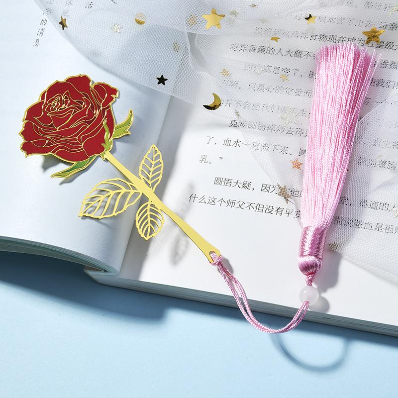 Exquisite Hollow Metal Bookmarks Gold Color Leaf Vein Lotus Shape Book Marks With Tassel Stationery Student Reading Supplies