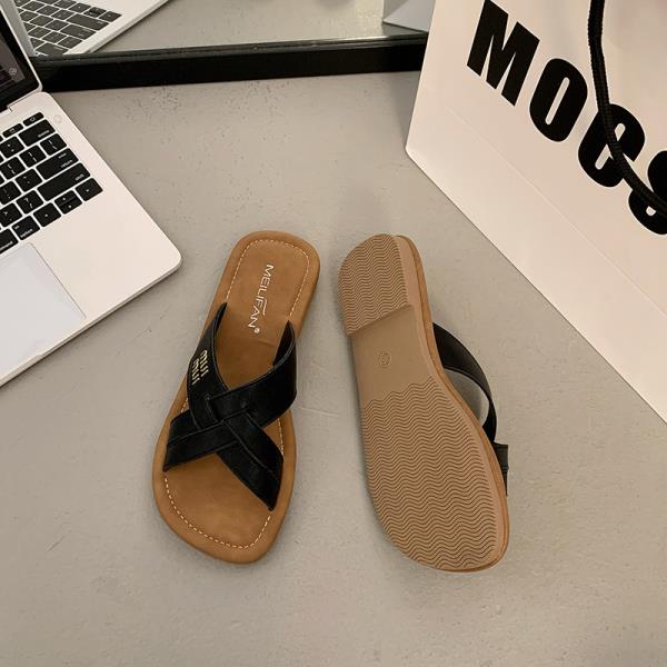 

Модная обувь Женская 2025 Низкие женские шлепанцы Резиновые шлепанцы Бежевые босоножки на каблуке Новые мягкие гавайские летние Черные шлепанцы Пластик PU Ром 35