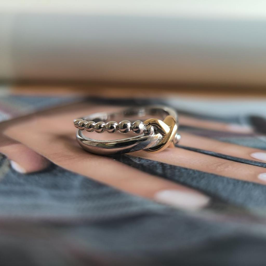 Серебряное кольцо с без камней, вес изделия 3,78 гр (2192015)