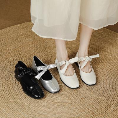 Britischer Stil flacher Mund einzelne Schuhe Damen Schleife ein Wort mit flachen Schuhen ein Fuß quadratischer Kopf Mary Jane Schuhe kleine Lederschuhe Damen