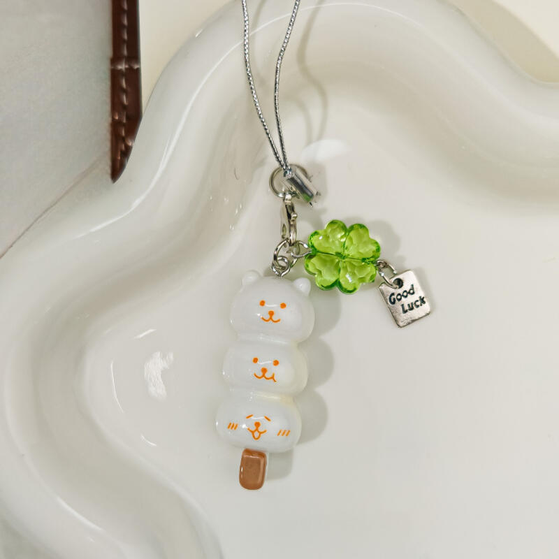 Four-leaf clover bear ice cream danggo keychain bag charm