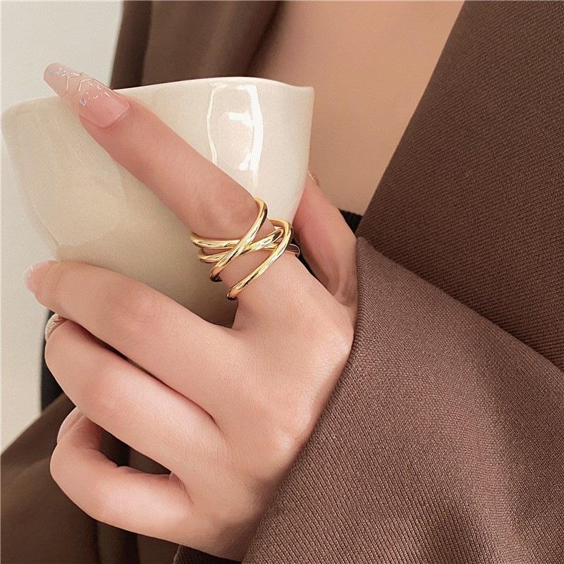 Trendy Geometric Lines Adjustable Open-Ended Ring for Women: Simple, Stylish, and Unique Design Adjustable