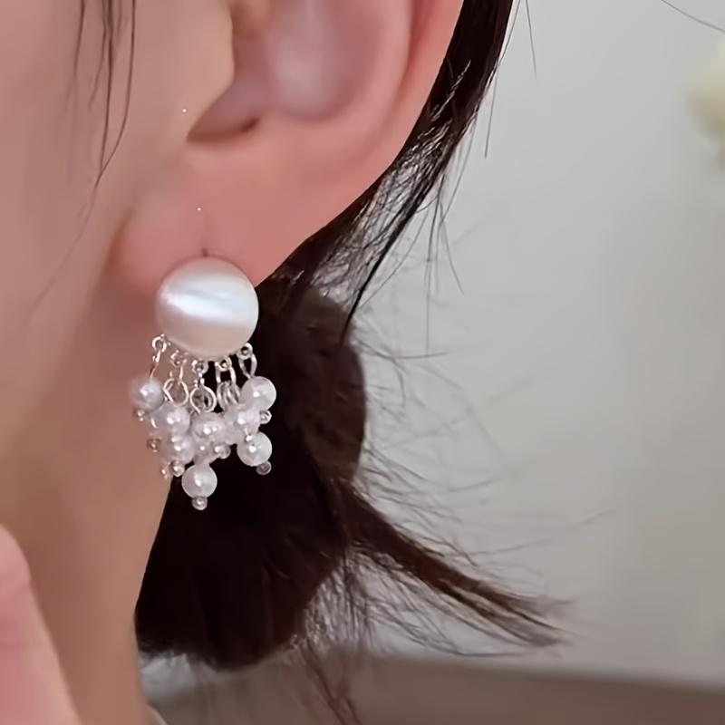 1Pair Fashionable Women's Stud Earrings with Fashionable and Exquisite Temperament, Fashionable Fringed Women's Stud Earrings Suitable for Daily Wear