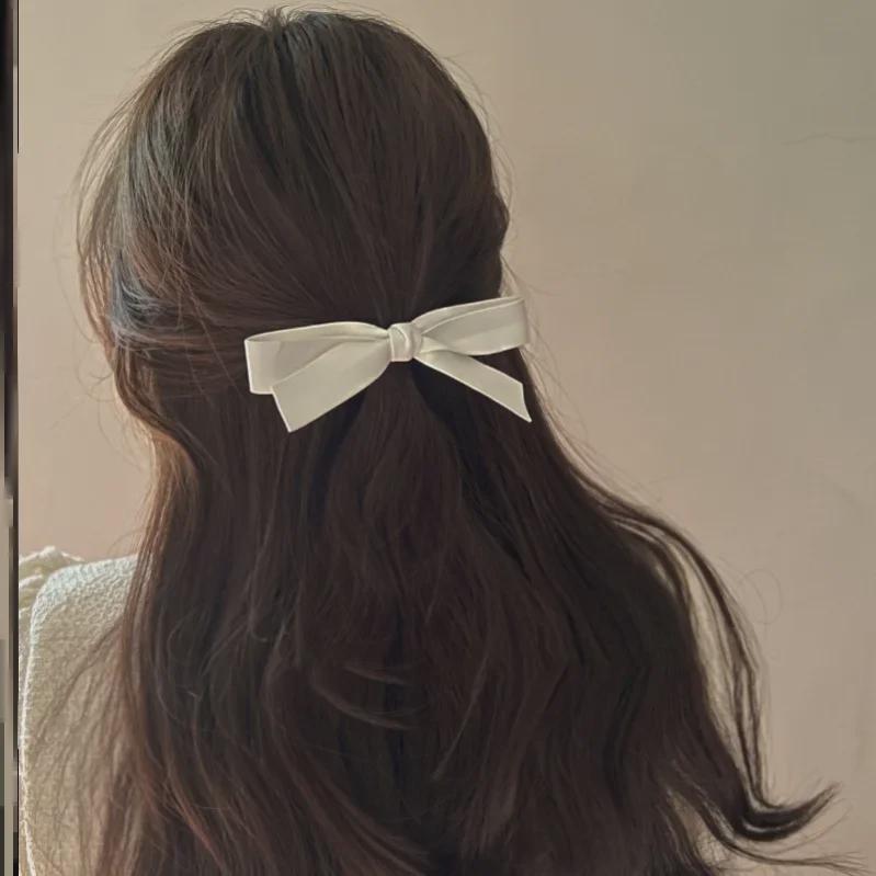 Cream Bow French Leather Hair Clip - Chic & Stylish, High-End Niche Design for Simple Bangs