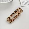 Barrette à cheveux en acrylique imprimé léopard: Barrette à frange rétro haut de gamme pour femmes