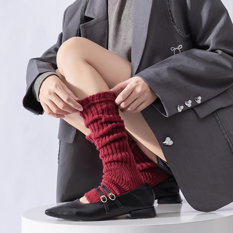 Women's Autumn and Winter Knitted Ankle Socks, Ankela Red Dui Dui Warm and Versatile White Calf Gloves