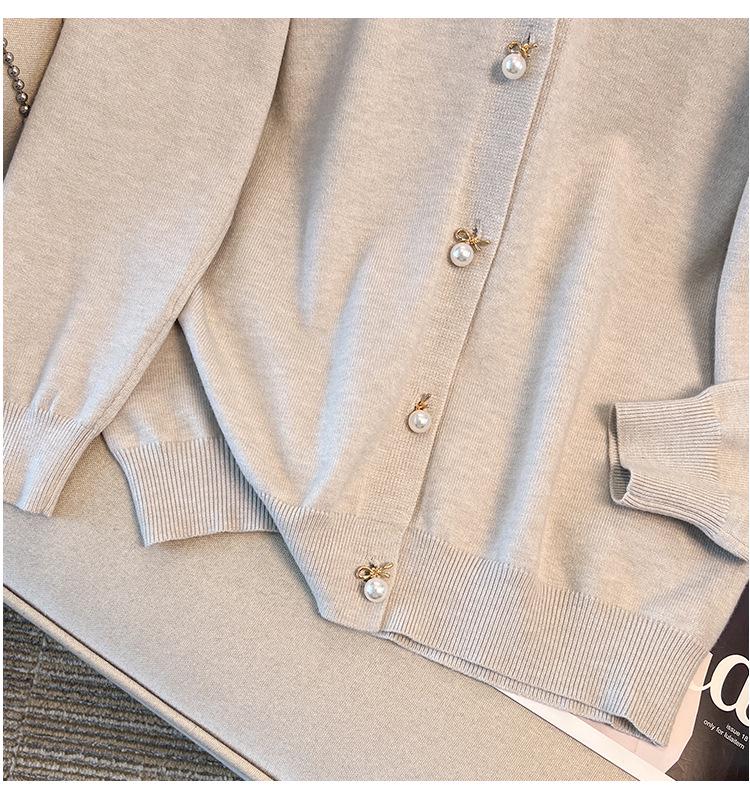 Plus Size Women's Loose Knit Cardigan Sweater, Bust 150-160 cm, Size 200-350 Jin.