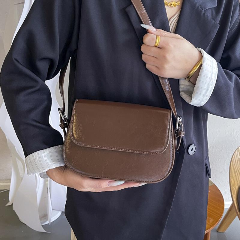 Small square bag women's bag 2025 new trendy fashion versatile daily simple niche single shoulder armpit bag messenger bag